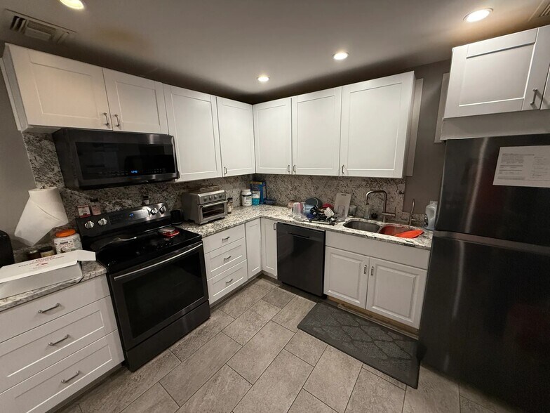 More Photos Of 414 S Grand Ave, Mesa Warehouse For Sale