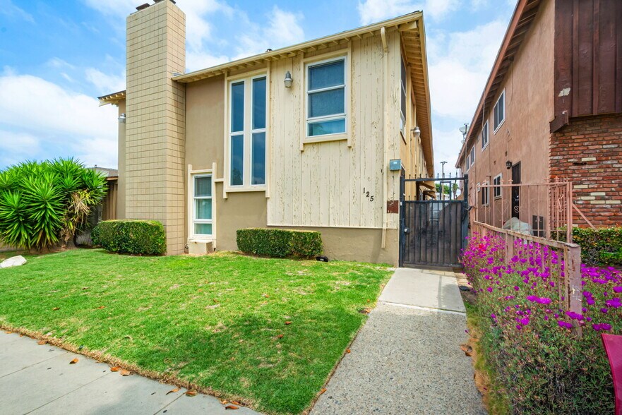 Primary Photo Of 125 E Buckthorn St, Inglewood Apartments For Sale