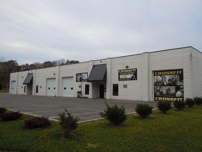 More Photos Of 1600 N Ocean Ave, Holtsville Warehouse For Lease