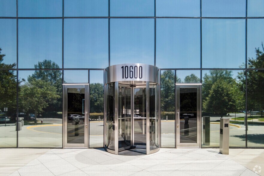 More Photos Of 10560 Arrowhead Dr, Fairfax Unknown For Sale