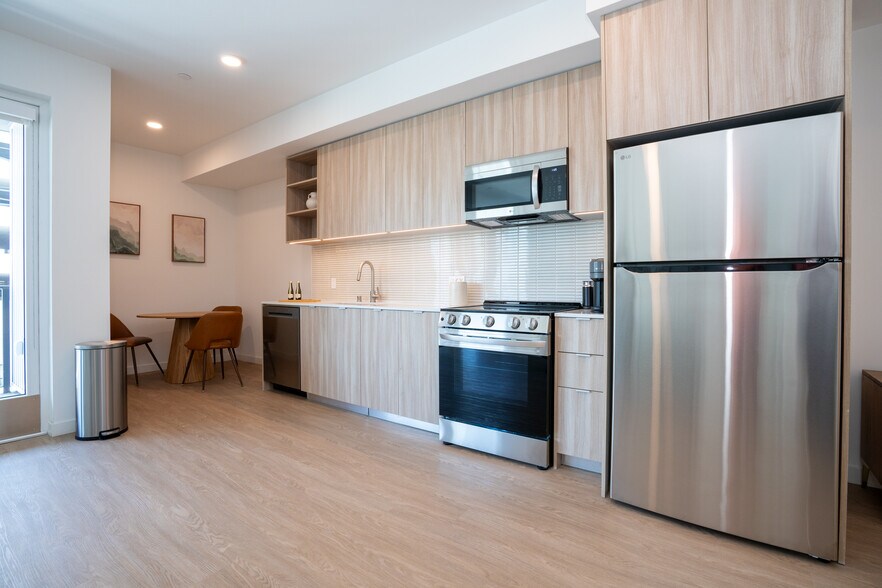 More Photos Of 1915 Park Avenue, Los Angeles Apartments For Sale