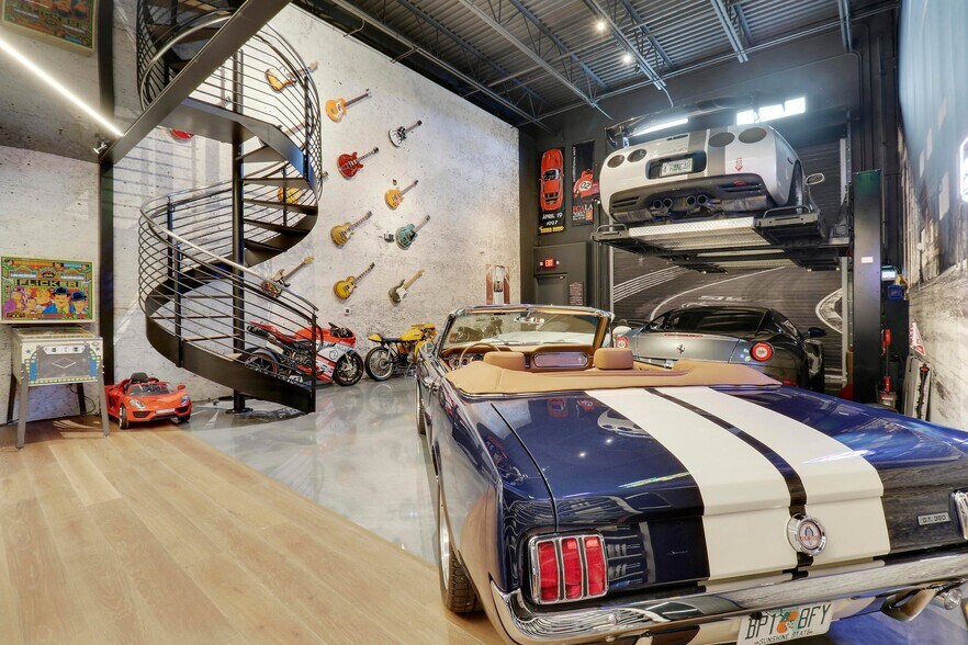 More Photos Of 7210 Haverhill Business Pky, Riviera Beach Warehouse For Sale