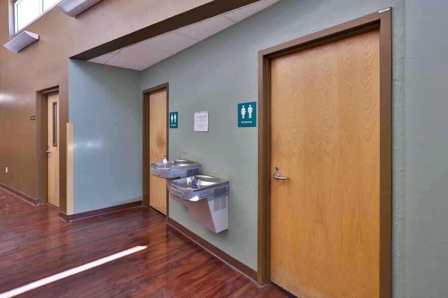 More Photos Of 1741 Sycamore Ave., Kingman Healthcare For Sale