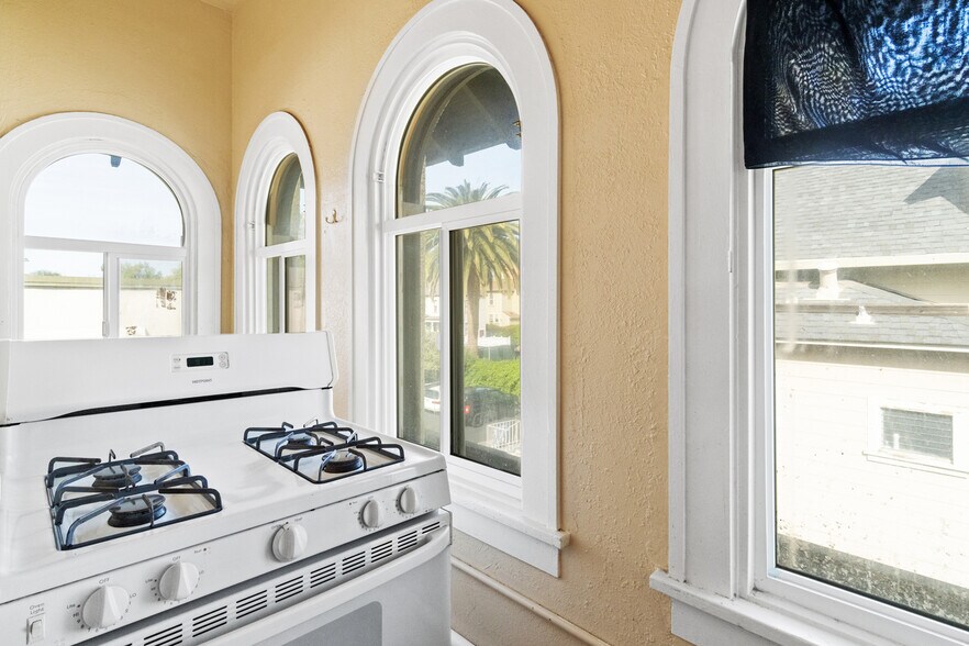 More Photos Of 325 N 3rd St, San Jose Religious Facility For Sale