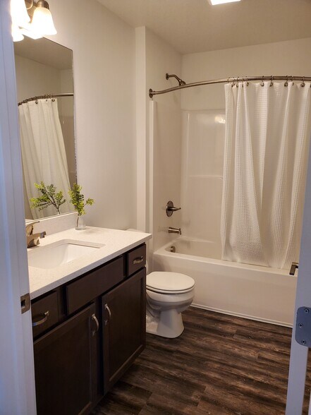 More Photos Of 210 Wilson St, Van Meter Apartments For Sale