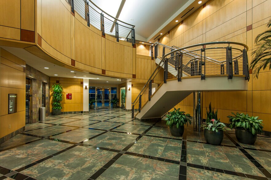 More Photos Of 211 N Loop 1604 E, San Antonio Unknown For Lease