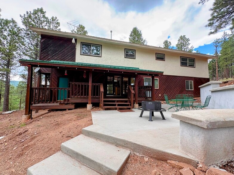 More Photos Of 10 Espinoza Cir, Angel Fire Specialty For Sale