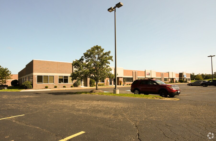 Primary Photo Of 555 Frost Rd, Streetsboro Flex For Lease