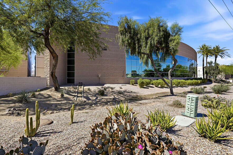 More Photos Of 8060 S Kyrene Rd, Tempe Light Manufacturing For Lease