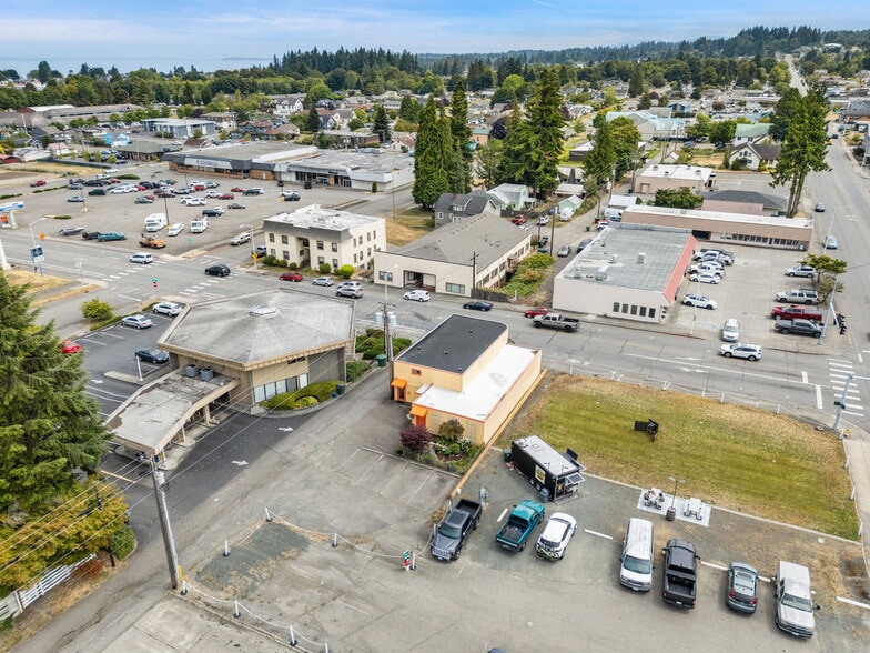 More Photos Of 710 S Lincoln St, Port Angeles General Retail For Sale