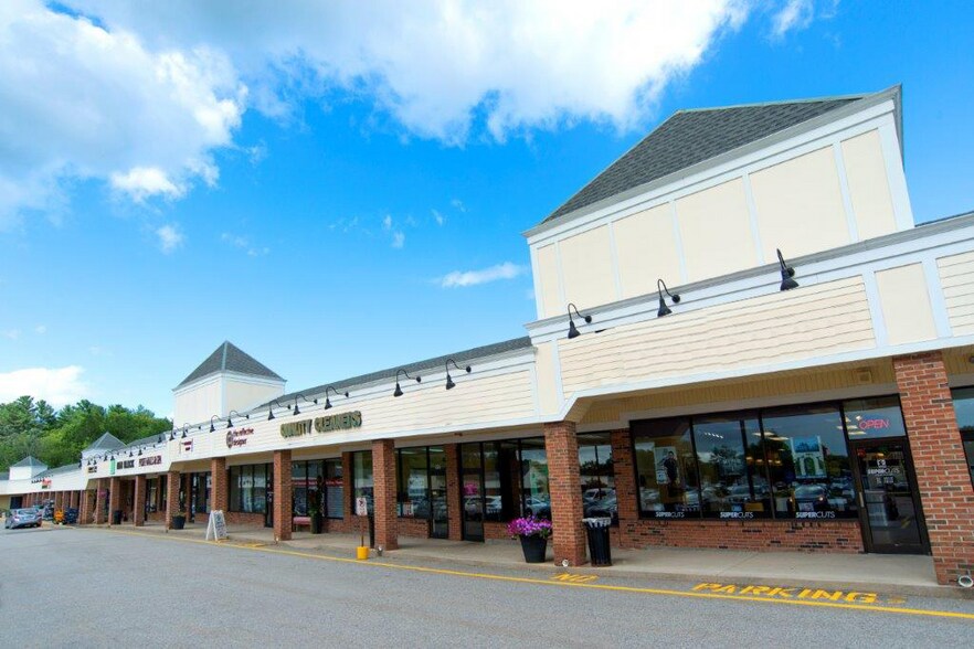 More Photos Of 117-127 Great Rd, Stow Unknown For Lease