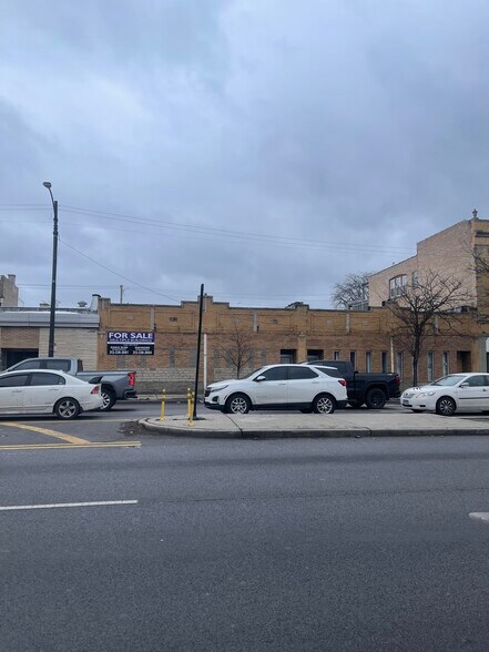 More Photos Of , Chicago Unknown For Sale