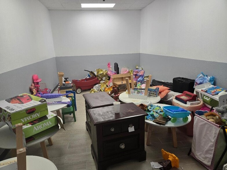 More Photos Of 10517 Riverview Dr, Riverview Daycare Center For Sale