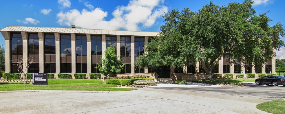More Photos Of 14825 N St. Mary's Ln, Houston Office For Lease