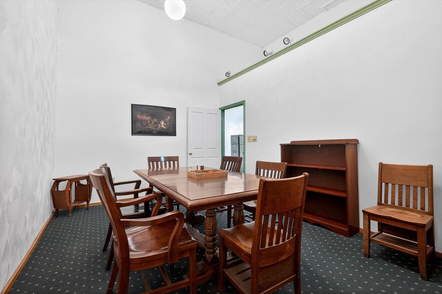 More Photos Of 210 E 5th Ave, Tarentum Office For Sale