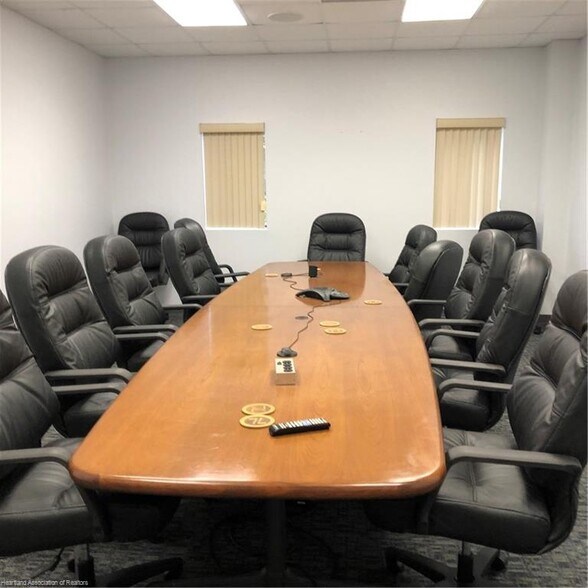 More Photos Of 7 Lykes Rd, Lake Placid Office For Lease