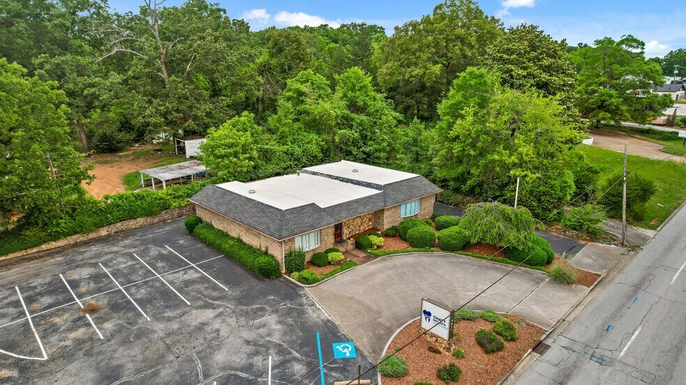 More Photos Of 4611 Hixson Pike, Hixson Office For Lease