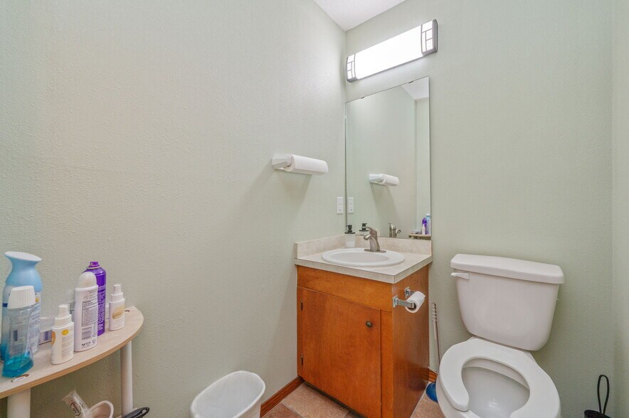 More Photos Of 1078 S Ferdon Blvd, Crestview Medical For Sale