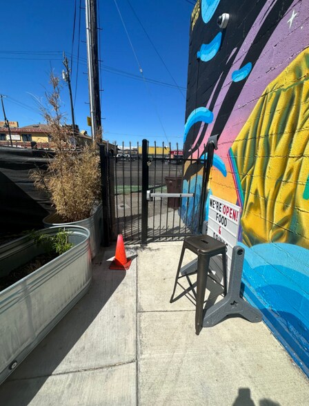 More Photos Of 1014 Fruitvale Ave, Oakland Flex For Sale