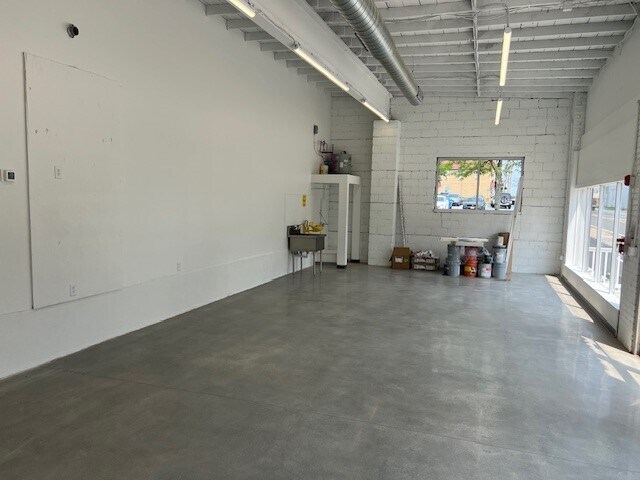 More Photos Of 34 E Holly Ave, Pitman Freestanding For Sale