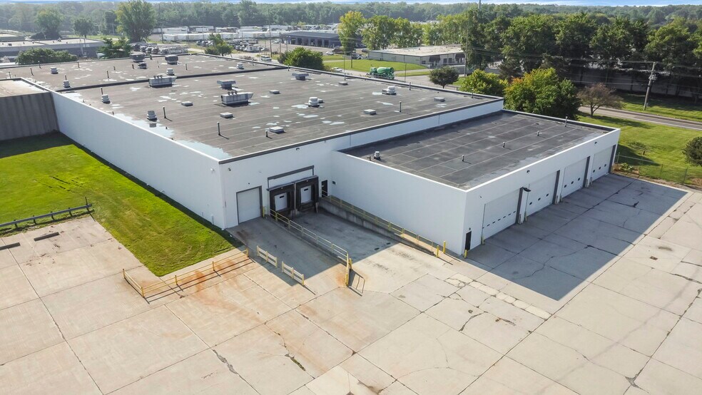 More Photos Of 4500 Groves Rd, Columbus Warehouse For Lease