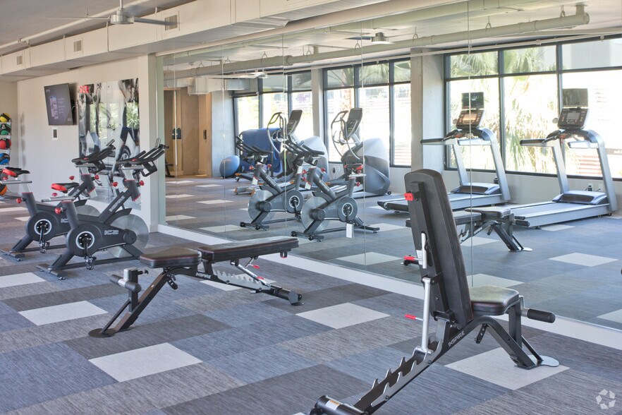 More Photos Of 1505 N Central Ave, Phoenix Apartments For Lease