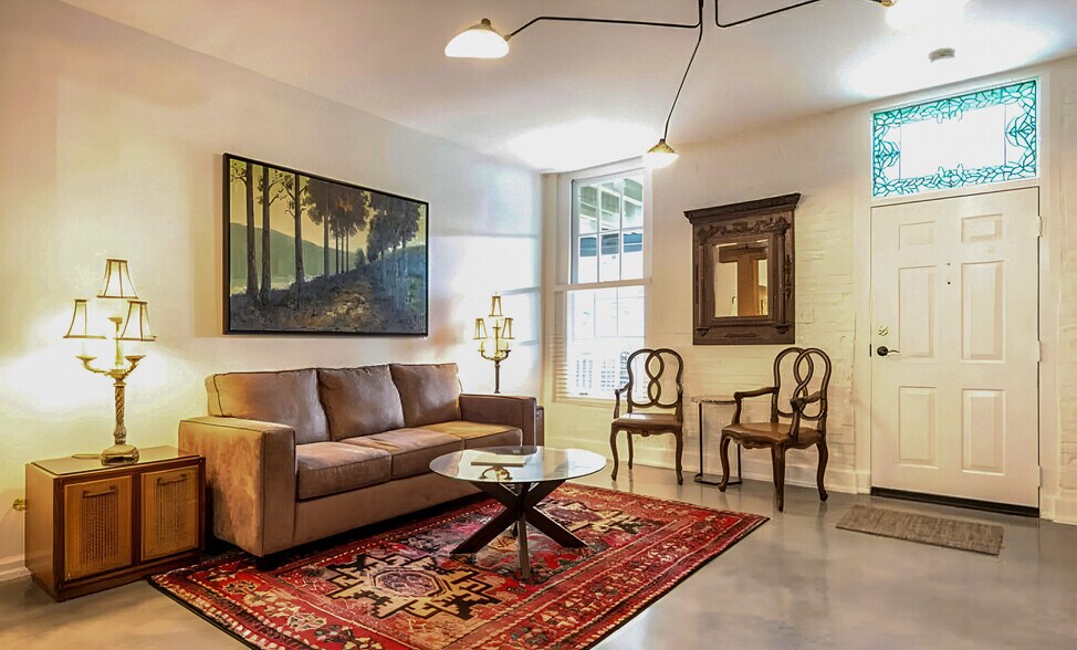 More Photos Of 600 E Main St, Louisville Apartments For Sale