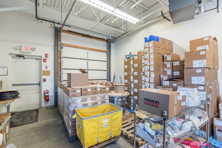 More Photos Of 95 Billerica Ave, Billerica Light Manufacturing For Lease