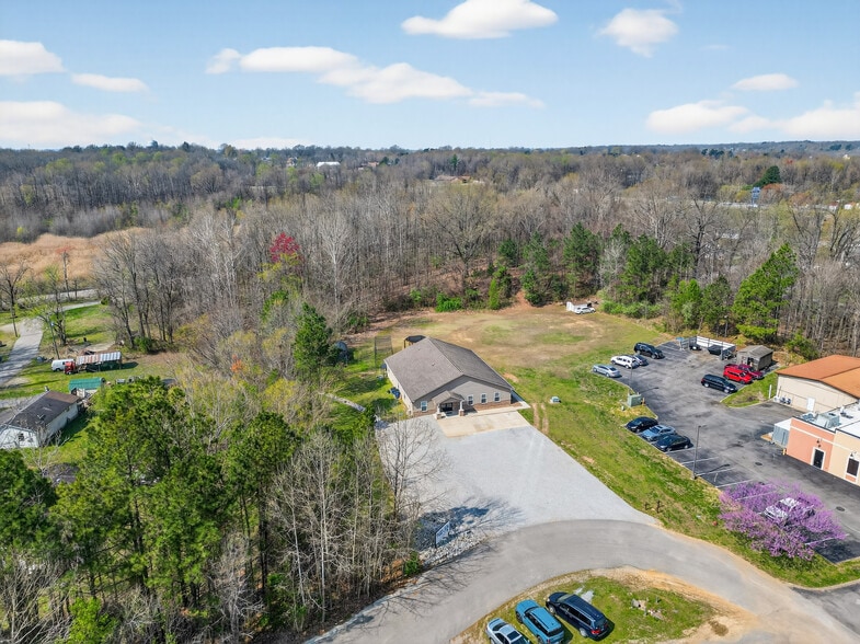 More Photos Of 615 S 2nd St, Central City Specialty For Sale