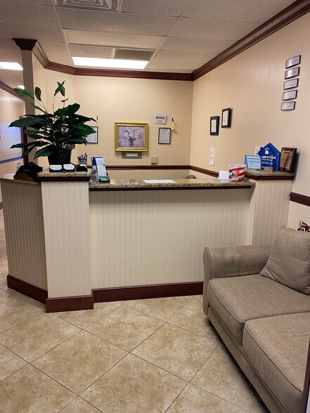 More Photos Of 540 NW University, Port Saint Lucie Office Residential For Sale