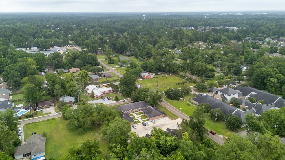 More Photos Of 1300 S Range Rd, Hammond Apartments For Sale