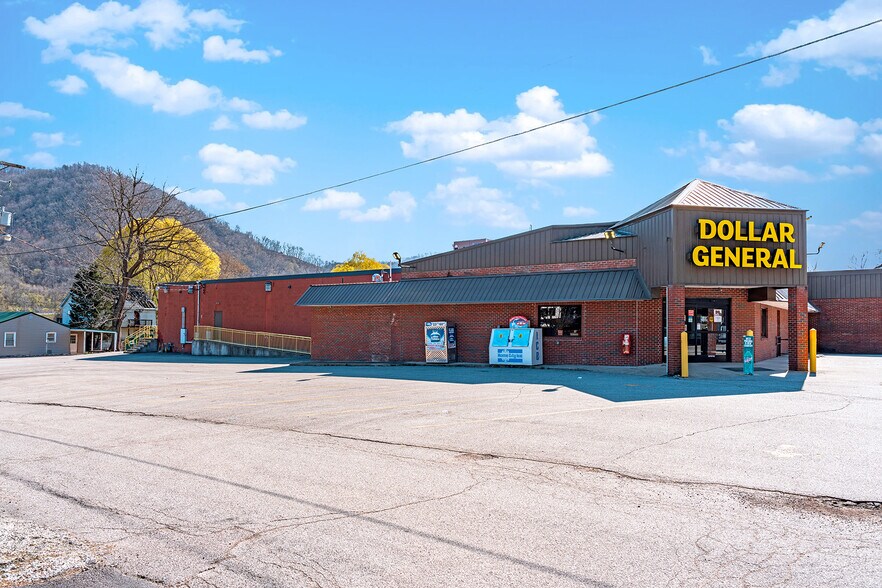 More Photos Of 12604 Maccorkle Ave, Chesapeake Freestanding For Sale