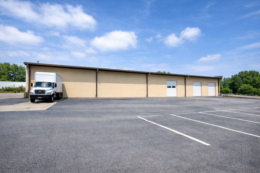 More Photos Of 1196 S Little Creek Rd, Dover Light Manufacturing For Lease