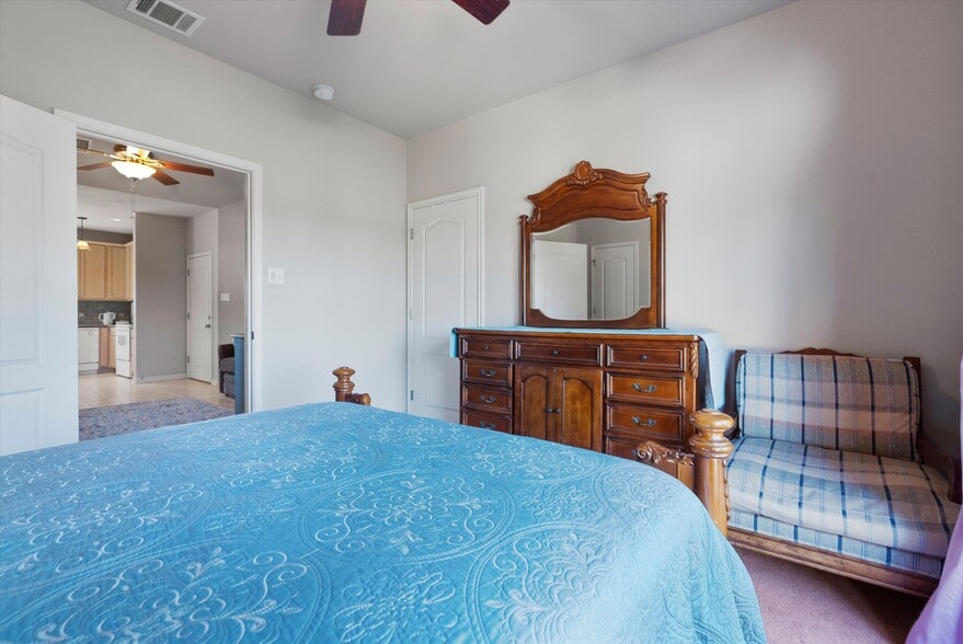 More Photos Of 1092 FM 3000, Elgin Specialty For Sale