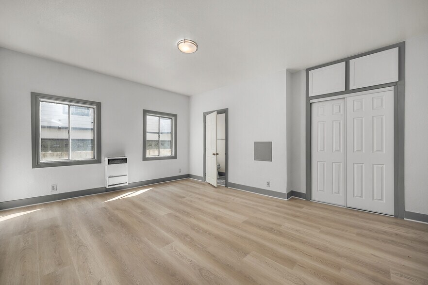 More Photos Of 123 S Westmoreland Ave, Los Angeles Apartments For Sale