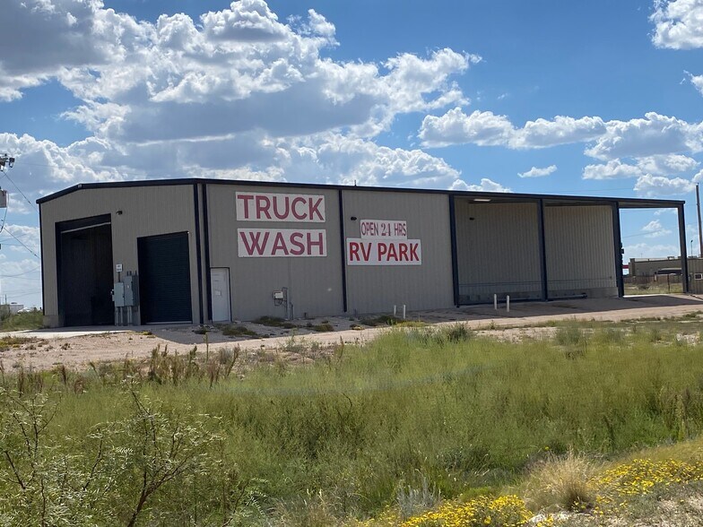 More Photos Of 301 NW County Rd, Hobbs Carwash For Sale