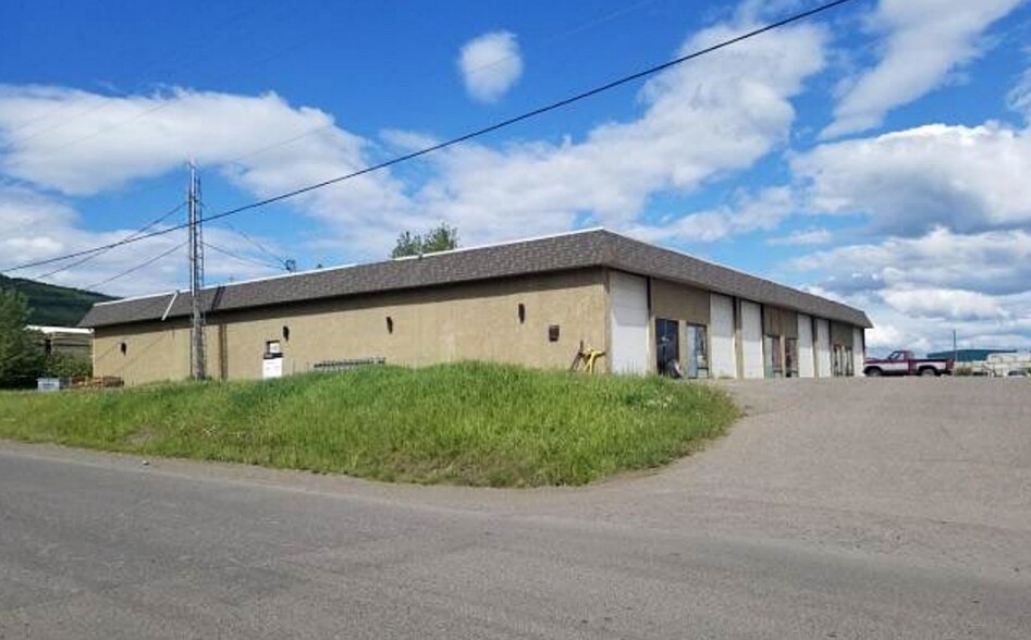 More Photos Of 1-12 4332 Nicholson Rd, Chetwynd Industrial For Sale