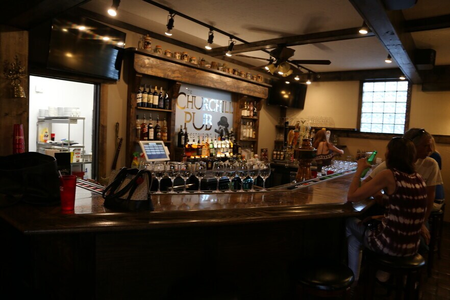 More Photos Of 136 Darrows Ln, Cresaptown Restaurant For Sale