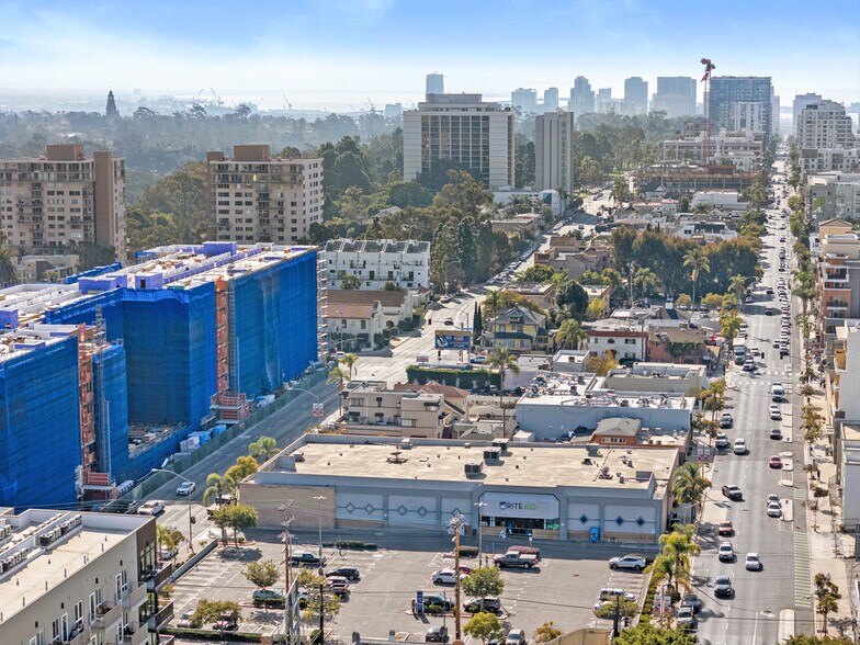 More Photos Of 535 Robinson Ave, San Diego Drugstore For Sale