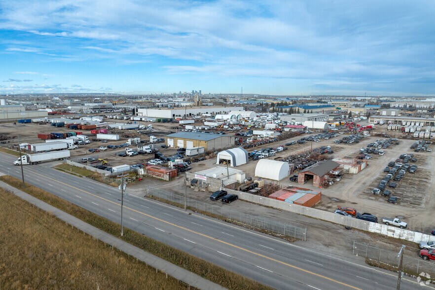 More Photos Of 5620 94th Ave SE, Calgary Service For Sale