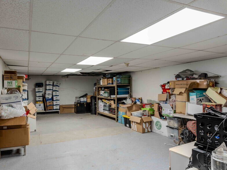 More Photos Of 210 E Galena Ave, Aurora Restaurant For Sale