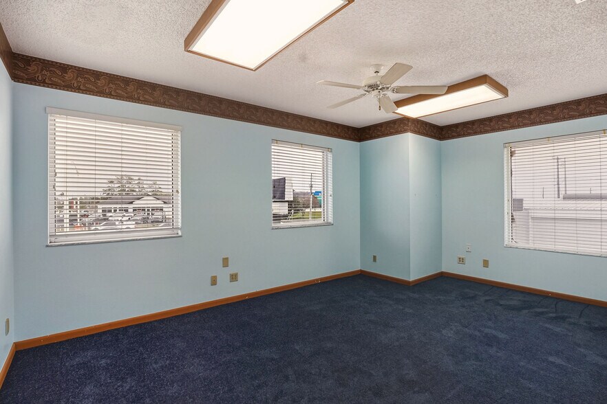 More Photos Of 1803 3rd St Sw, Winter Haven General Retail For Lease