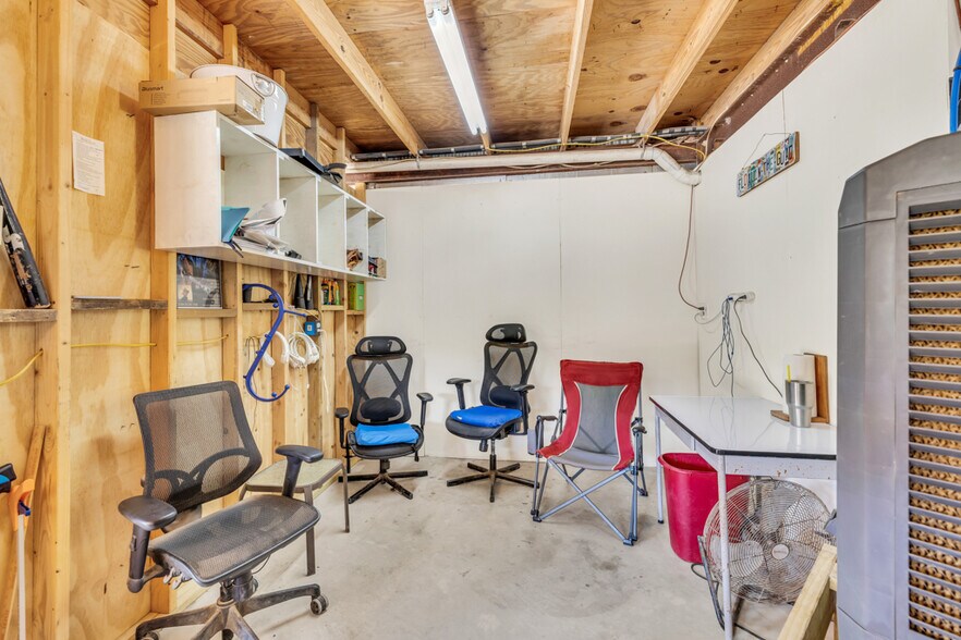 More Photos Of 2001 Ponderosa Dr, New Braunfels Specialty For Sale