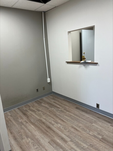 More Photos Of 25 Charlton Ave E, Hamilton Medical For Lease