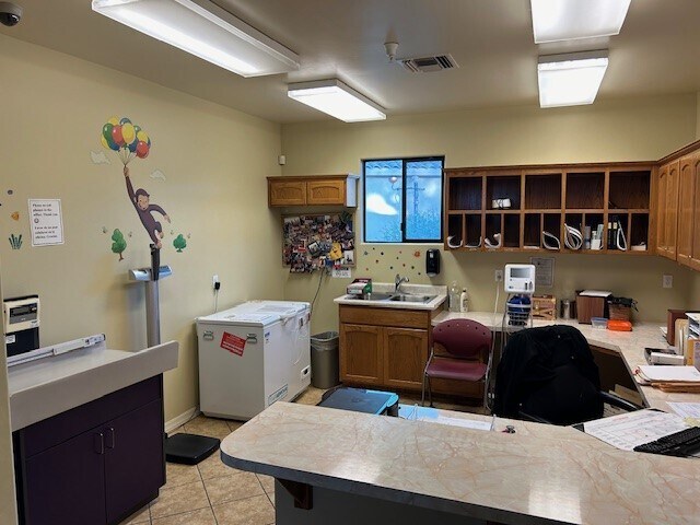 More Photos Of 2851 S Avenue B, Yuma Medical For Lease