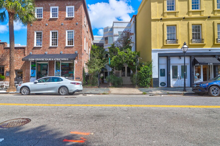 More Photos Of 182-184 E Bay St, Charleston Storefront Retail Office For Lease