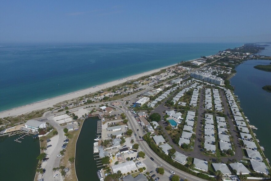 More Photos Of 4520 S Biscayne Dr, North Port Apartments For Sale