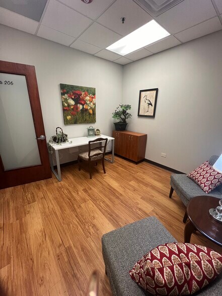 More Photos Of 123 W Washington St, Oswego Office For Lease