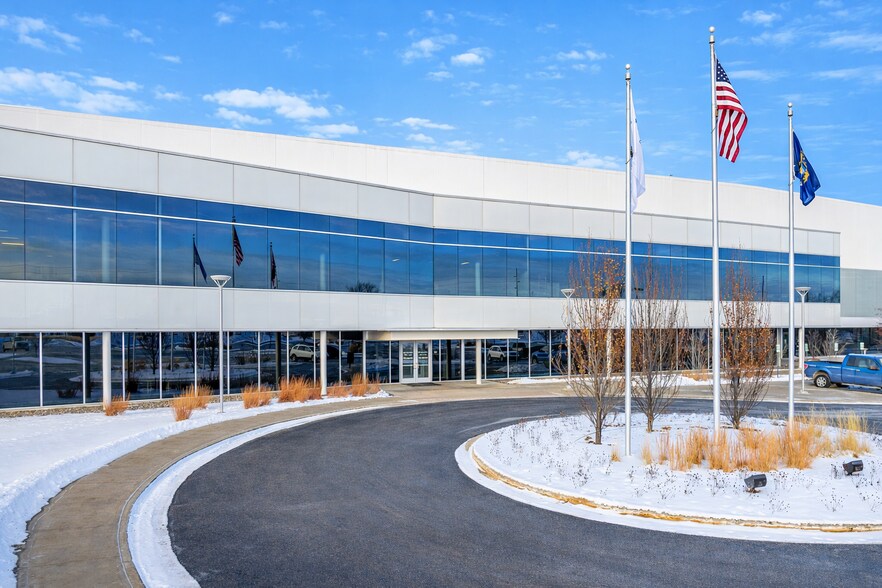 More Photos Of 2700 S Saginaw Rd, Midland Manufacturing For Sale