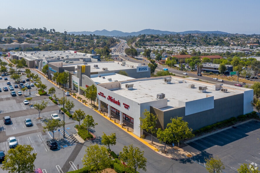 More Photos Of 1711-1990 University Dr, Vista Unknown For Lease
